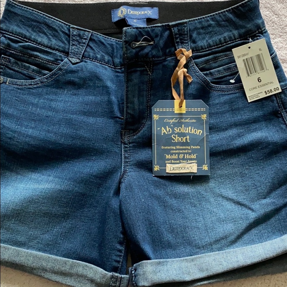 Democracy women’s shorts